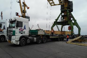 Transport agabaritic combinat, door-to-door