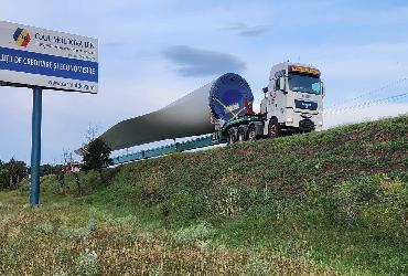 Prima firma de transporturi agabaritice din Romania care a transportat eoliene, în zonele Dobrogea, Moldova și Turnu Severin.